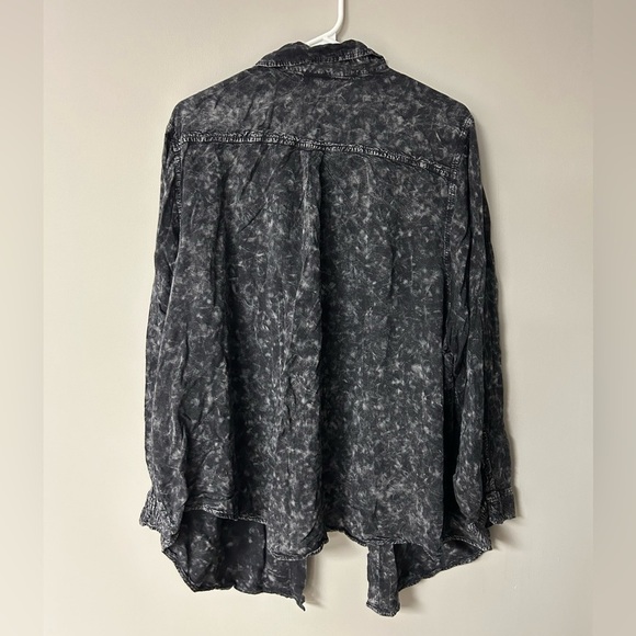 Torrid Rayon Twill Button Up Long Sleeve Shirt - Picture 4 of 5
